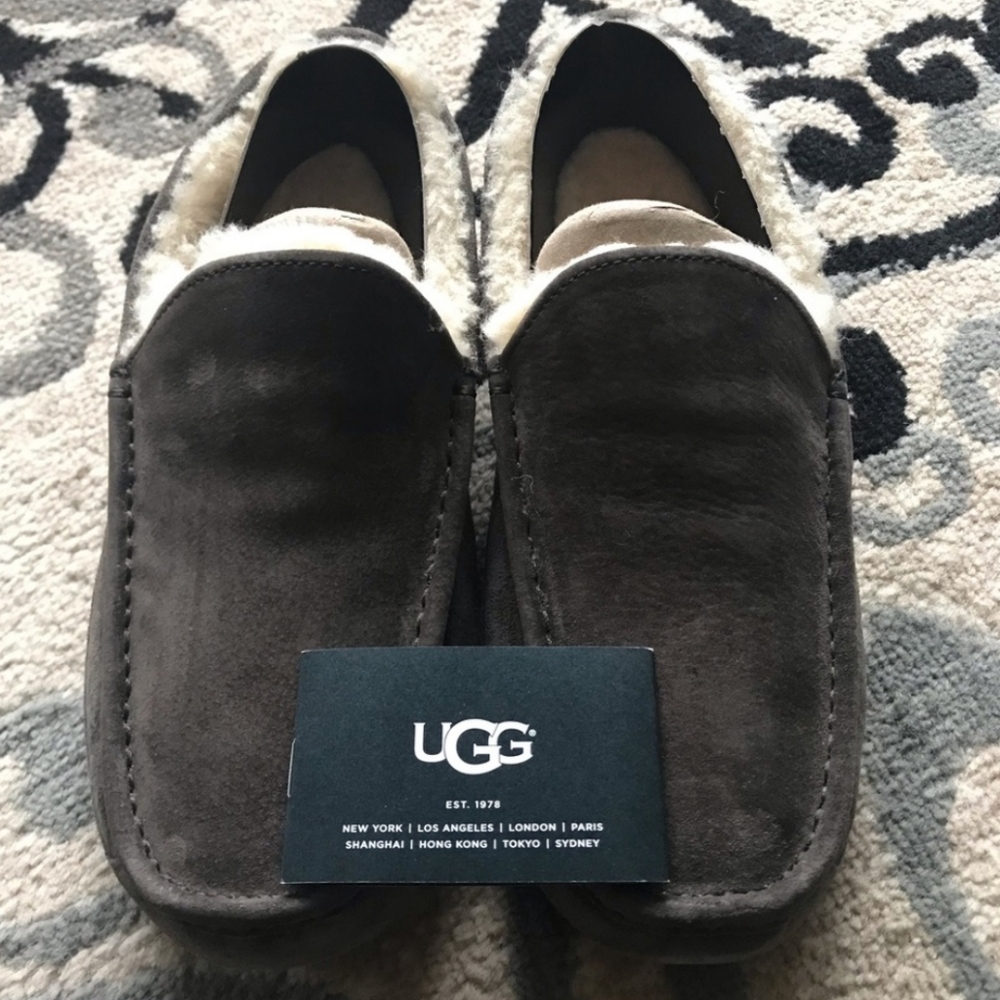 NWT NIB Ugg Men's Ascot Slippers
